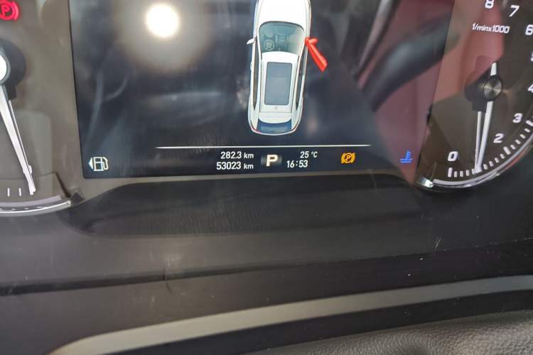 Used Roewe RX5 2016 30T Four-Wheel Drive Automatic Internet Smart Luxury Edition Odometer Close Up
