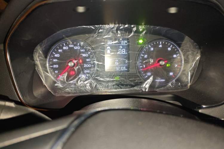 Used Roewe RX5 2016 20T Two-Wheel Drive Automatic Internet Smart Edition Odometer Close Up