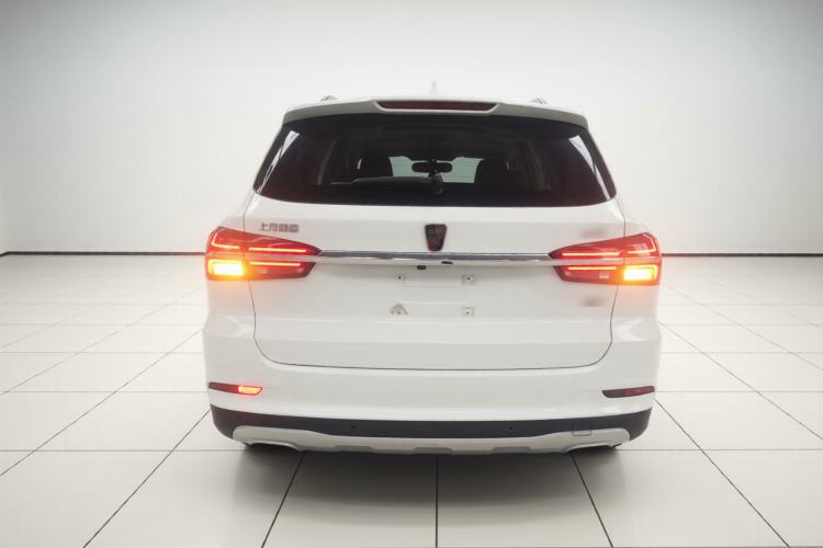 Used Roewe RX5 2016 20T Two-Wheel Drive Automatic Internet Smart Edition Rear