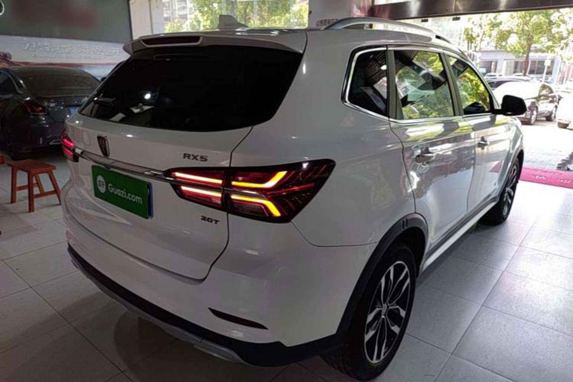 Used Roewe RX5 2016 20T Two-Wheel Drive Automatic Internet Smart Edition Rear Right 45 Deg