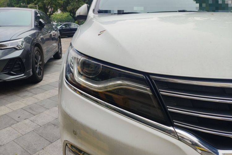 Used Roewe RX5 2016 20T Two-Wheel Drive Automatic Internet Smart Edition Right Front Headlight