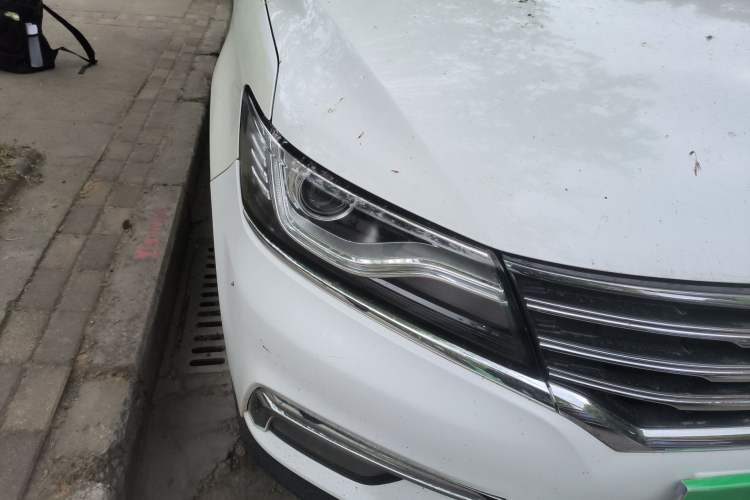 Used Roewe RX5 2016 30T Two-Wheel Drive Automatic Internet Smart Edition Right Front Headlight