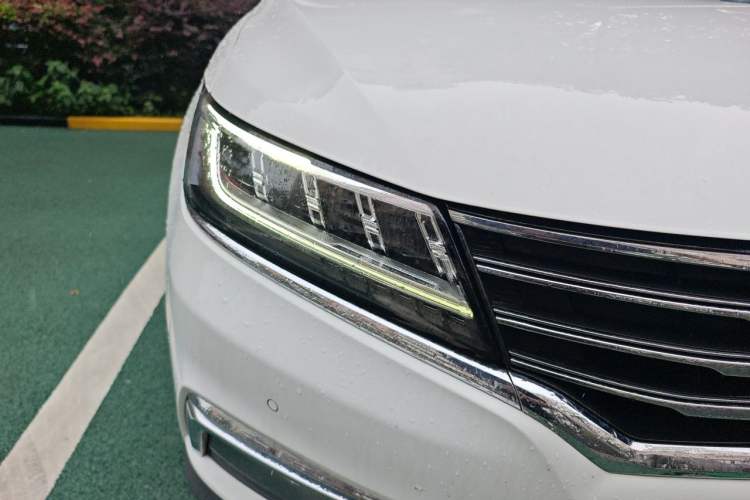 Used Roewe RX5 2016 30T Four-Wheel Drive Automatic Internet Smart Luxury Edition Right Front Headlight