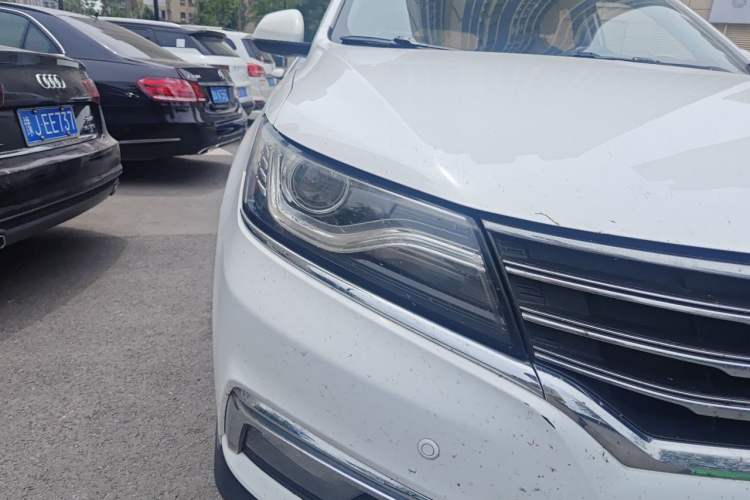 Used Roewe RX5 2016 20T Two-Wheel Drive Automatic Internet Smart Edition Right Front Headlight