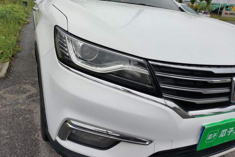 Used Roewe RX5 2016 20T Two-Wheel Drive Manual Transmission Internet Smart Edition Right Front Headlight