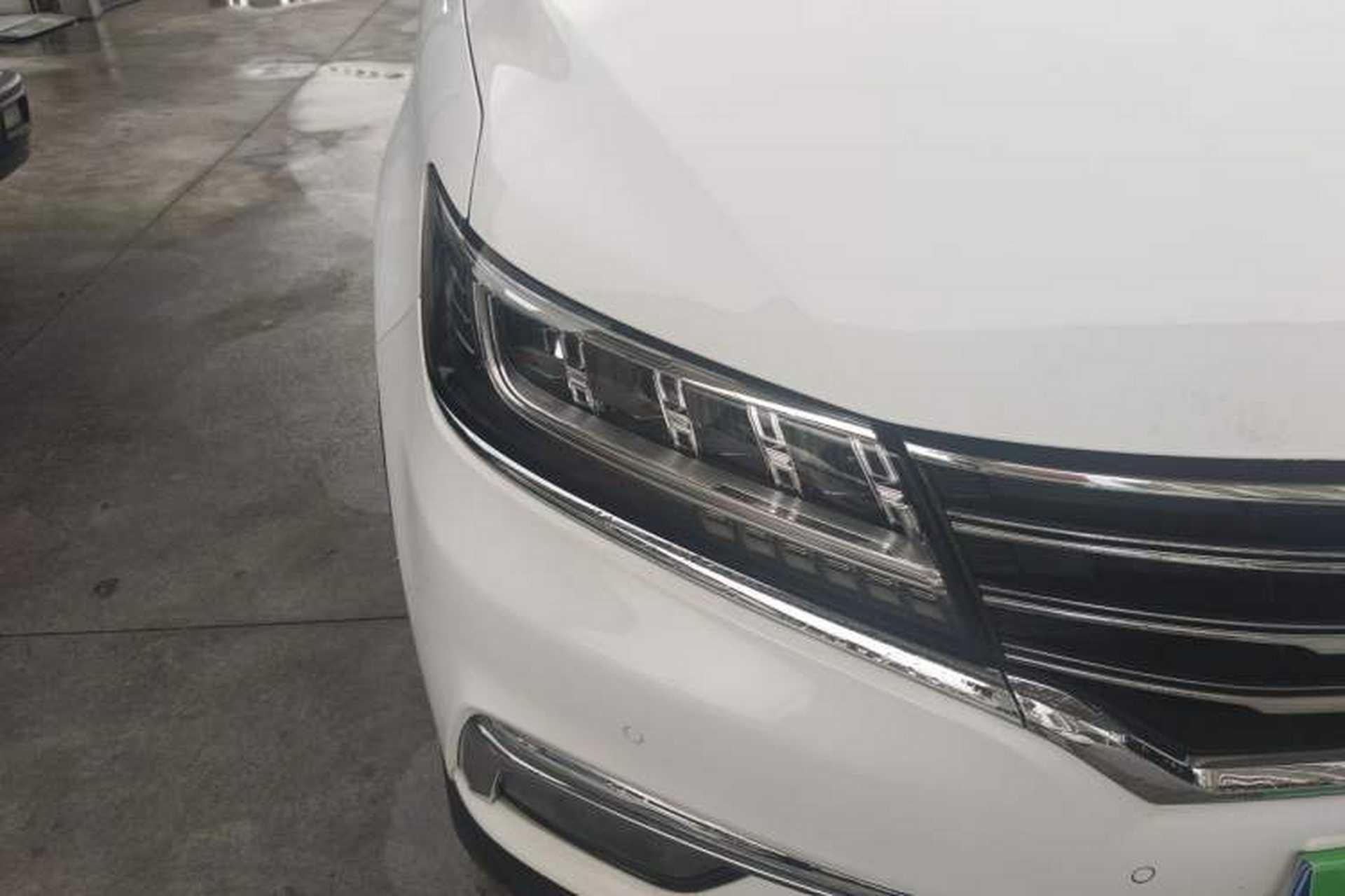 Used Roewe RX5 2016 30T Four-Wheel Drive Automatic Internet Smart Luxury Edition Right Front Headlight