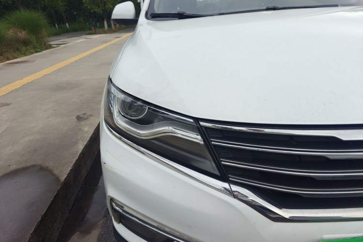 Used Roewe RX5 2016 20T Two-Wheel Drive Automatic Internet Smart Edition Right Front Headlight