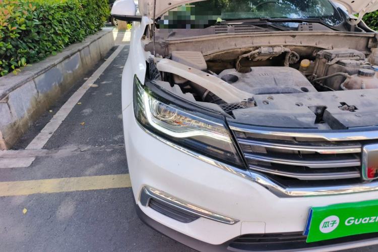 Used Roewe RX5 2016 20T Two-Wheel Drive Automatic Flagship Edition Right Front Headlight