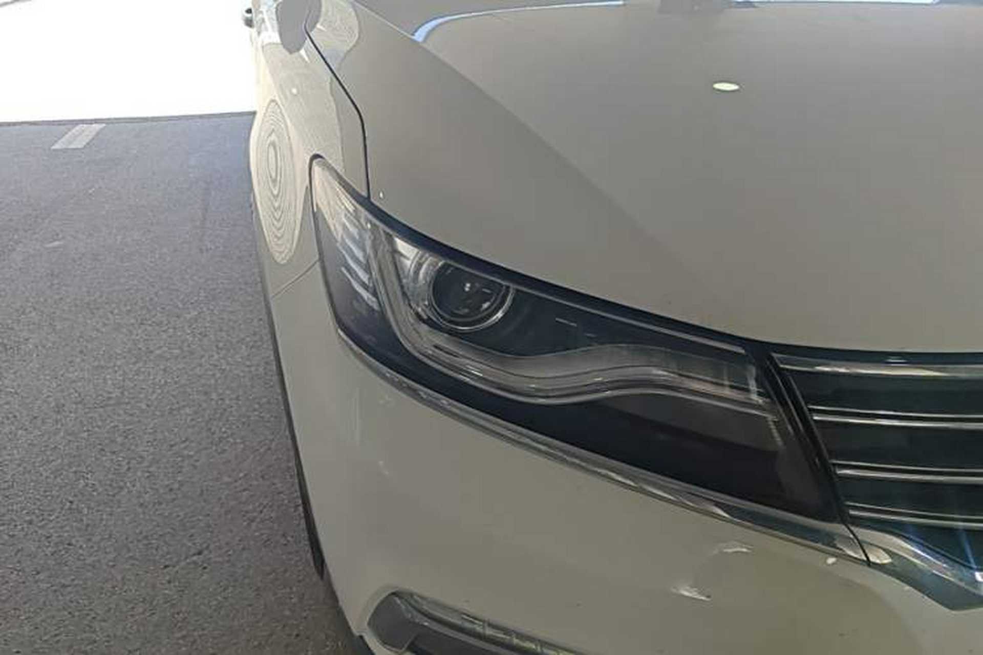 Used Roewe RX5 2016 20T Two-Wheel Drive Automatic Internet Smart Edition Right Front Headlight