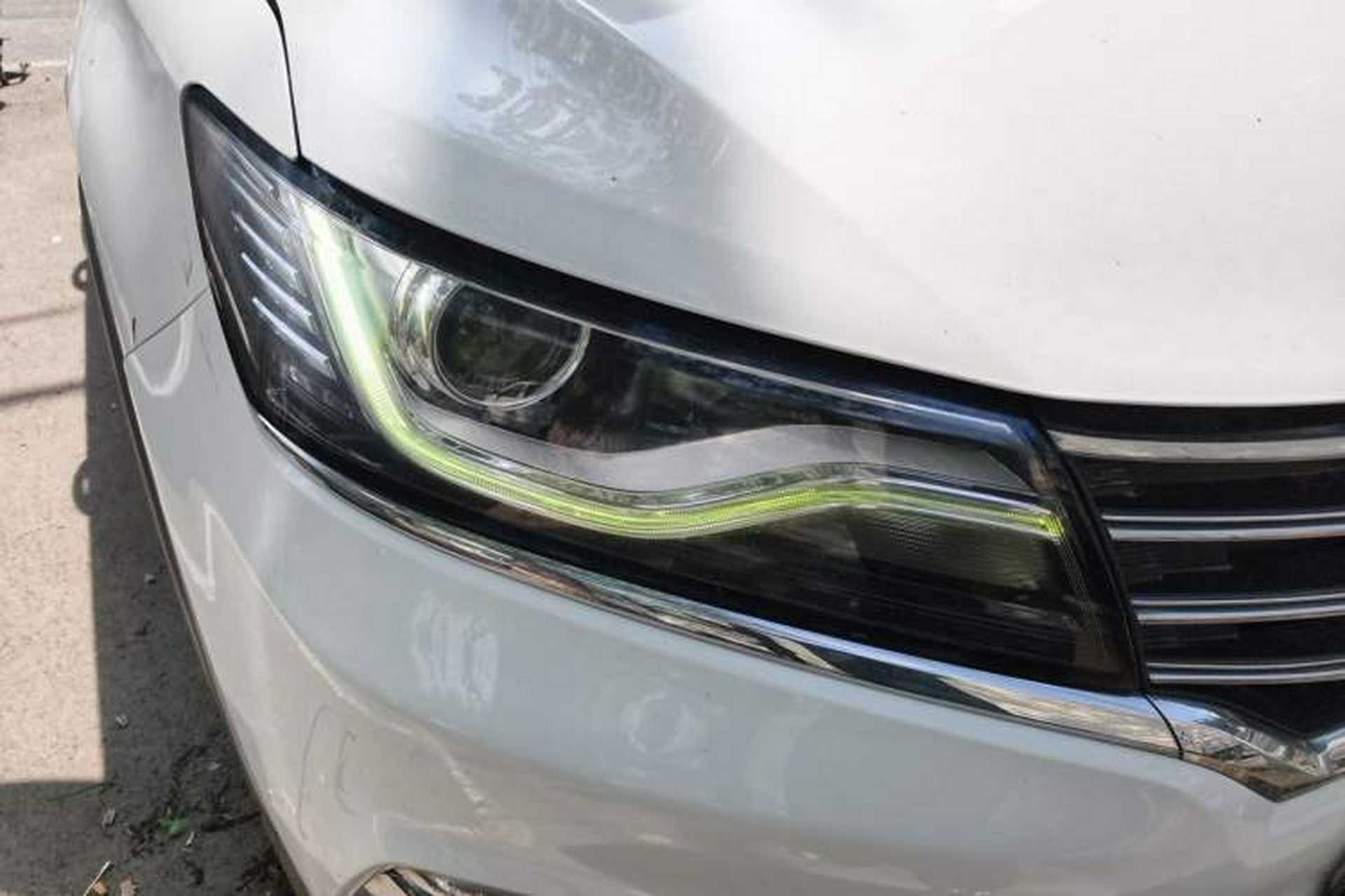Used Roewe RX5 2016 20T Two-Wheel Drive Manual Flagship Edition Right Front Headlight