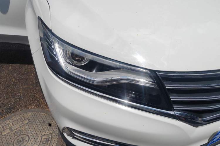 Used Roewe RX5 2016 30T Two-Wheel Drive Automatic Internet Smart Edition Right Front Headlight