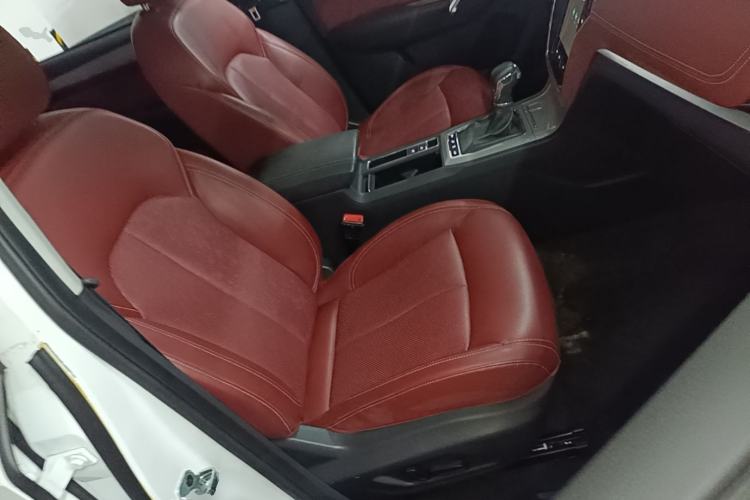 Used Roewe RX5 2016 30T Four-Wheel Drive Automatic Internet Smart Luxury Edition Right Front Seat