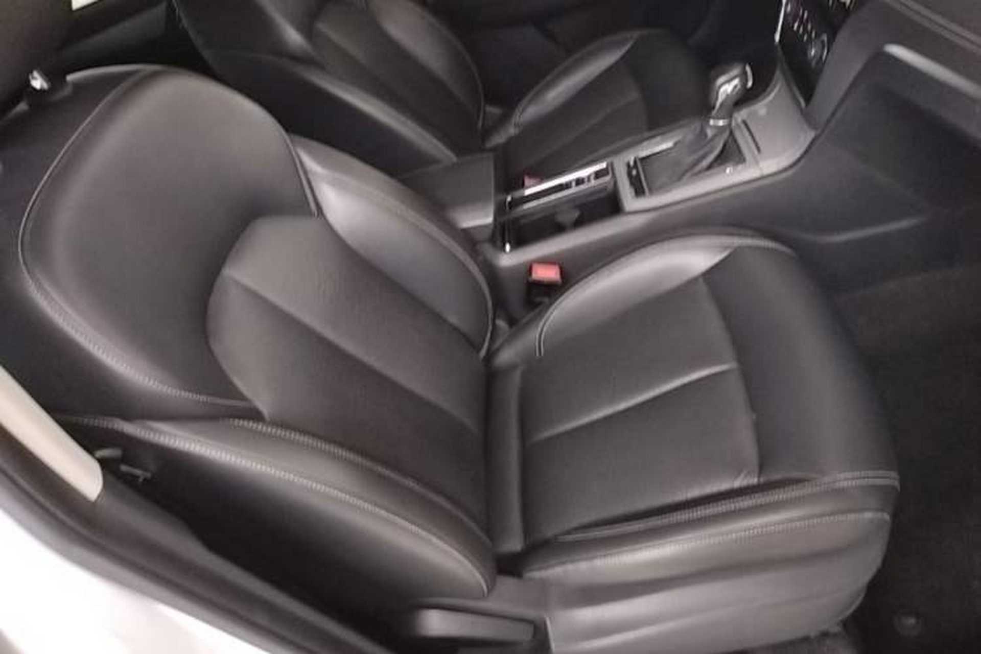 Used Roewe RX5 2016 20T Two-Wheel Drive Automatic Luxury Edition Right Front Seat