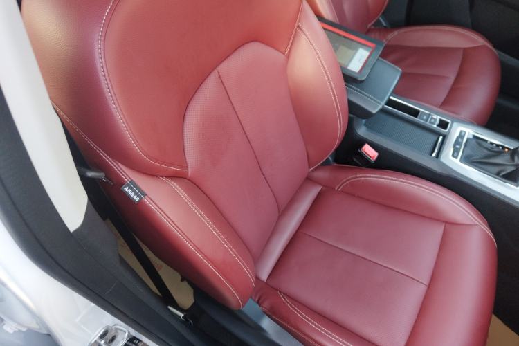 Used Roewe RX5 2016 30T Four-Wheel Drive Automatic Internet Smart Luxury Edition Right Front Seat