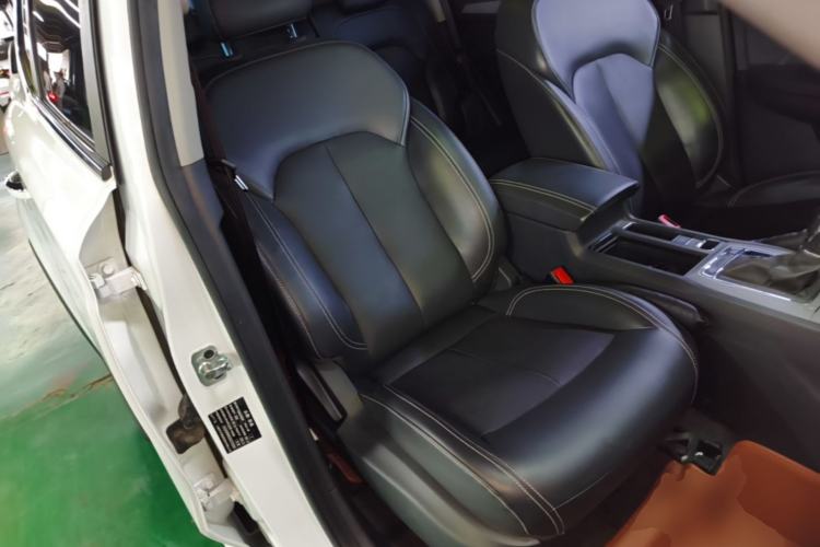 Used Roewe RX5 2016 30T Two-Wheel Drive Automatic Internet Smart Edition Right Front Seat