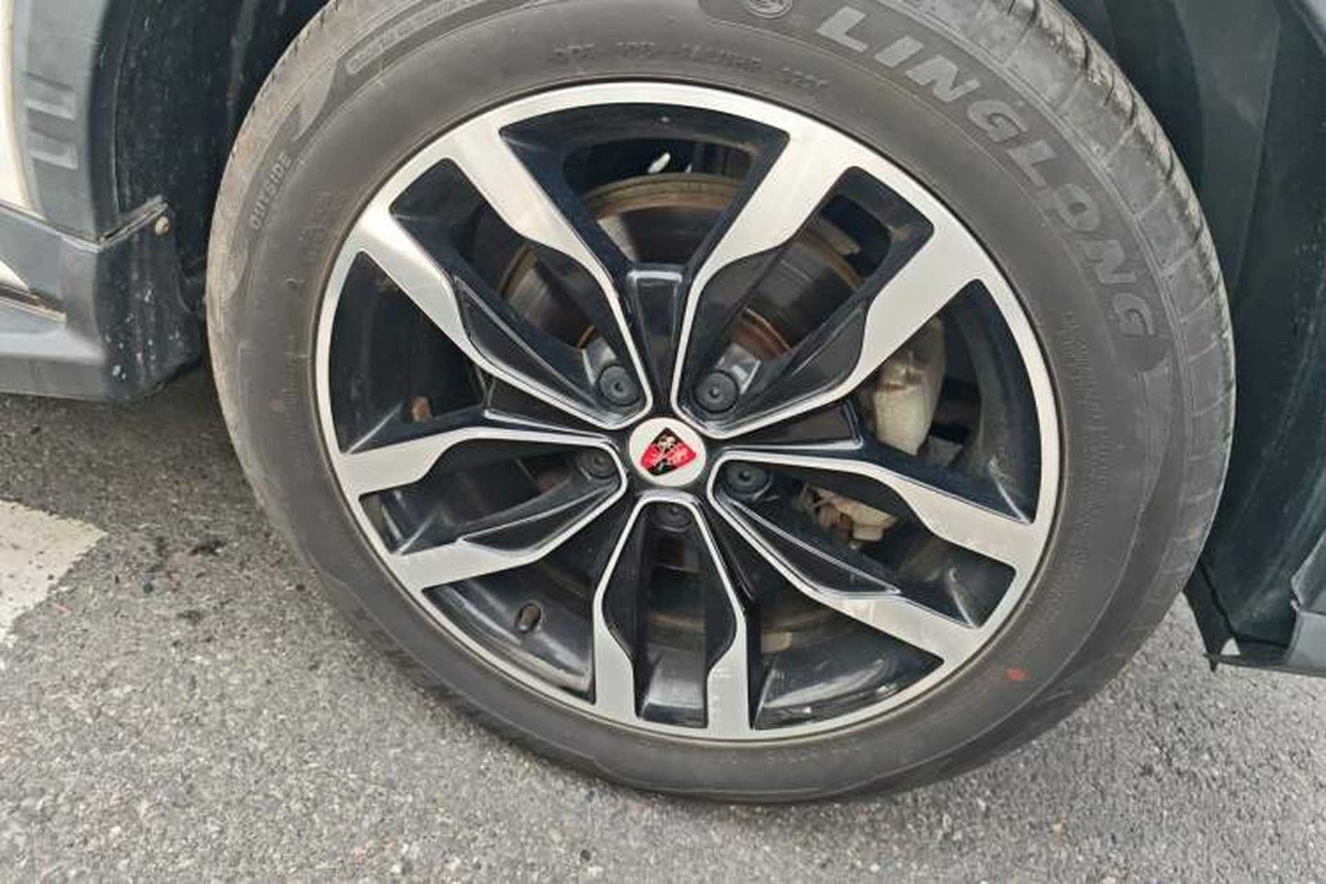 Used Roewe RX5 2016 20T Two-Wheel Drive Automatic Internet Smart Edition Right Front Wheel Hub