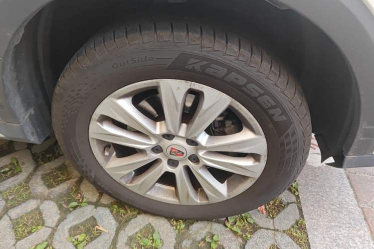 Used Roewe RX5 2016 20T Two-Wheel Drive Automatic Flagship Edition Right Front Wheel Hub