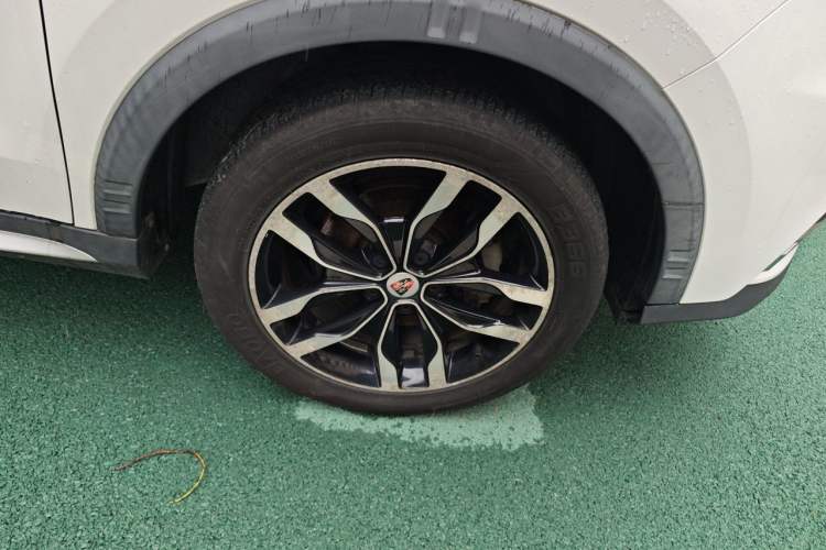 Used Roewe RX5 2016 30T Four-Wheel Drive Automatic Internet Smart Luxury Edition Right Front Wheel Hub