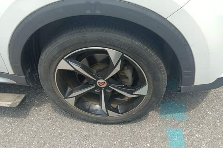 Used Roewe RX5 2016 30T Four-Wheel Drive Automatic Internet Smart Luxury Edition Right Front Wheel Hub