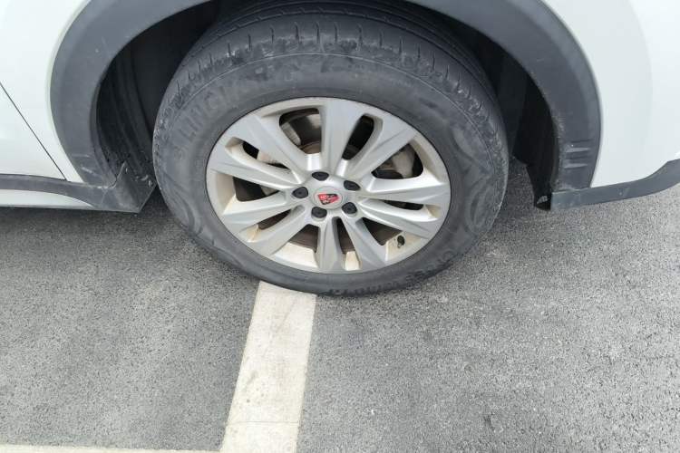 Used Roewe RX5 2016 20T Two-Wheel Drive Automatic Flagship Edition Right Front Wheel Hub
