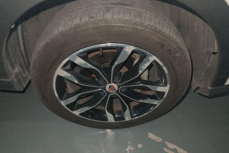 Used Roewe RX5 2016 20T Two-Wheel Drive Automatic Internet Smart Edition Right Front Wheel Hub