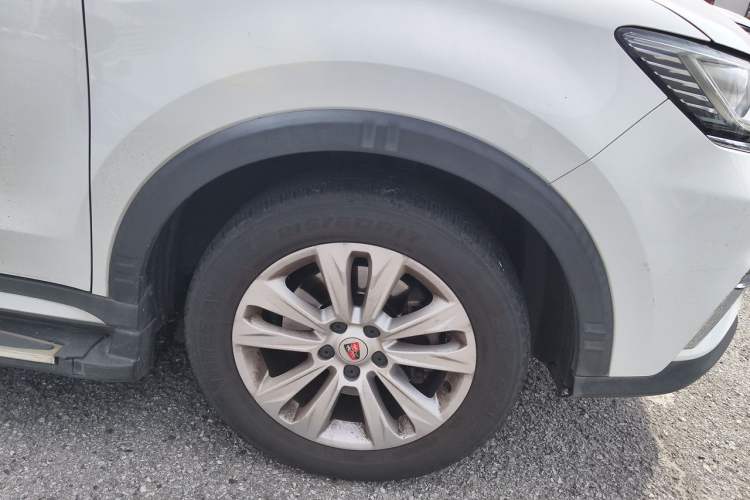 Used Roewe RX5 2016 20T Two-Wheel Drive Automatic Flagship Edition Right Front Wheel Hub