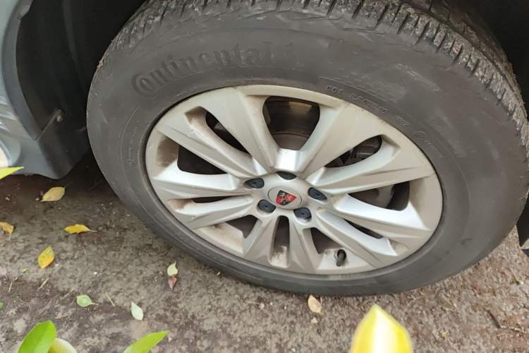 Used Roewe RX5 2016 20T Two-Wheel Drive Automatic Flagship Edition Right Front Wheel Hub