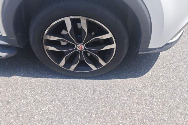 Used Roewe RX5 2016 30T Four-Wheel Drive Automatic Internet Smart Luxury Edition Right Front Wheel Hub
