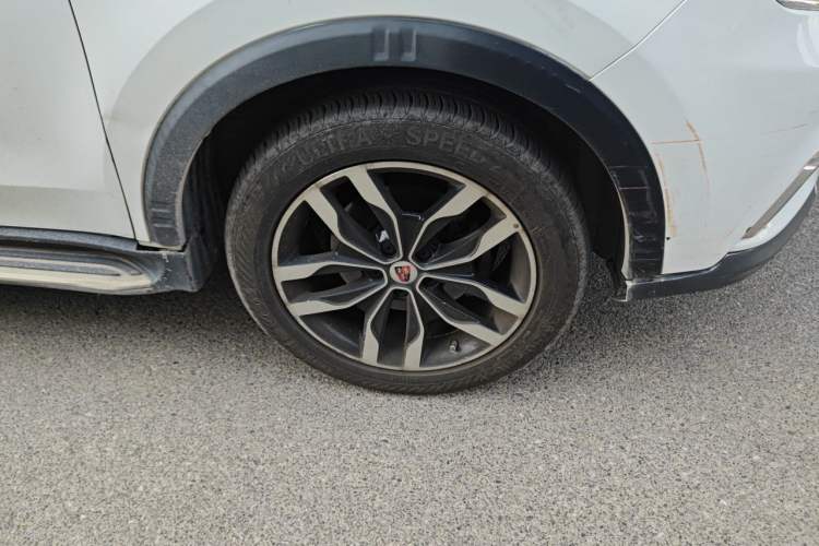 Used Roewe RX5 2016 20T Two-Wheel Drive Automatic Internet Smart Edition Right Front Wheel Hub
