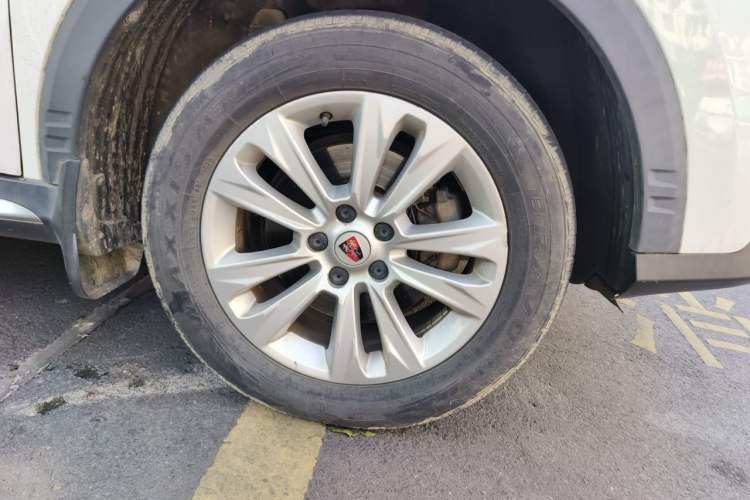 Used Roewe RX5 2016 20T Two-Wheel Drive Automatic Flagship Edition Right Front Wheel Hub