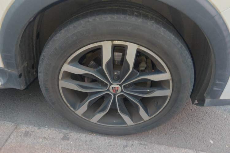 Used Roewe RX5 2016 30T Four-Wheel Drive Automatic Internet Smart Luxury Edition Right Front Wheel Hub