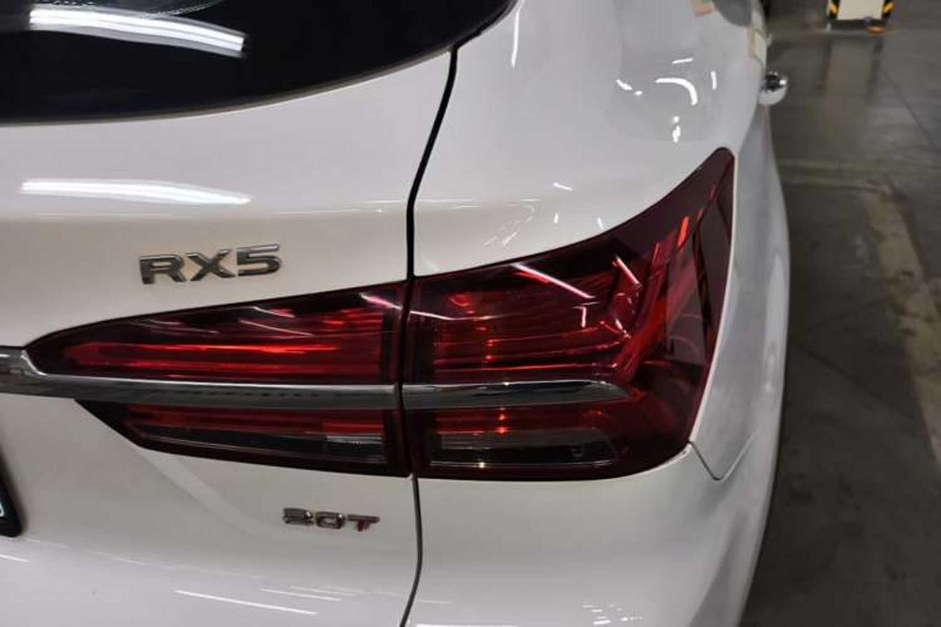 Used Roewe RX5 2016 20T Two-Wheel Drive Automatic Flagship Edition Right Rear Taillight