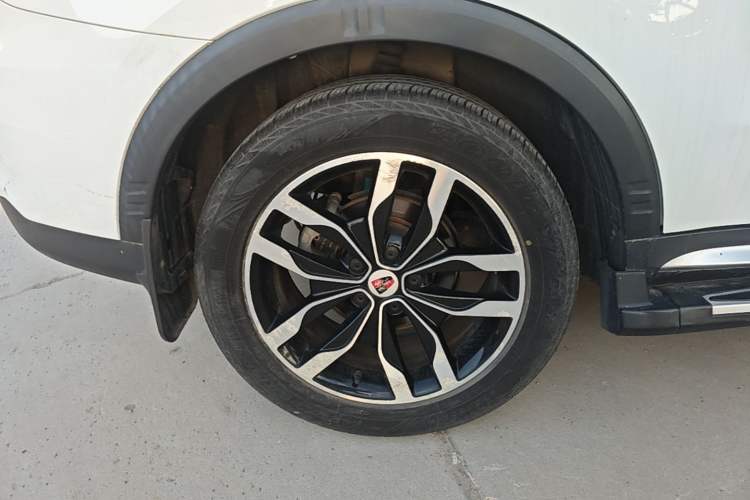 Used Roewe RX5 2016 20T Two-Wheel Drive Automatic Internet Smart Edition Right Rear Wheel Hub