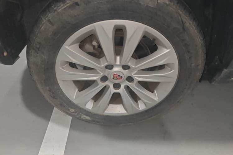 Used Roewe RX5 2016 20T Two-Wheel Drive Automatic Flagship Edition Right Rear Wheel Hub