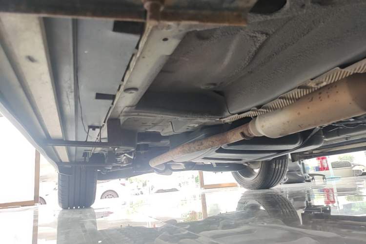 Used Roewe RX5 2016 20T Two-Wheel Drive Automatic Internet Smart Edition Right Side Sill