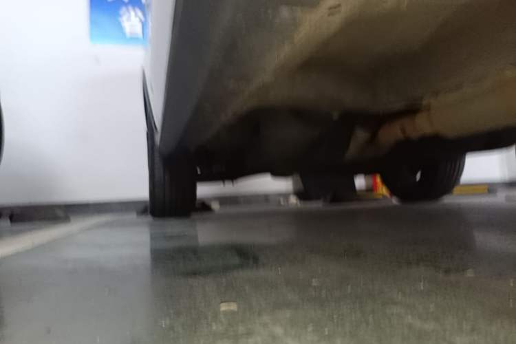 Used Roewe RX5 2016 30T Four-Wheel Drive Automatic Internet Smart Luxury Edition Right Side Sill