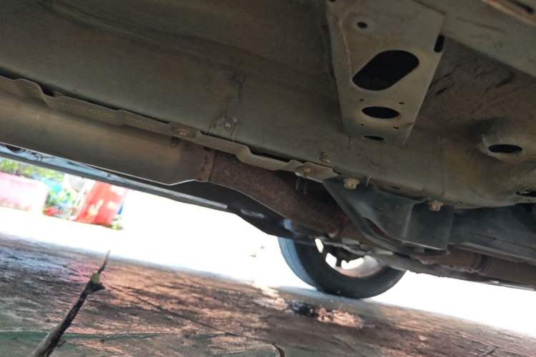 Used Roewe RX5 2016 20T Two-Wheel Drive Automatic Internet Smart Edition Right Side Sill