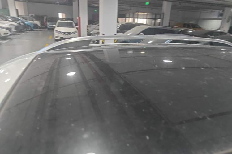Used Roewe RX5 2016 20T Two-Wheel Drive Automatic Flagship Edition Roof