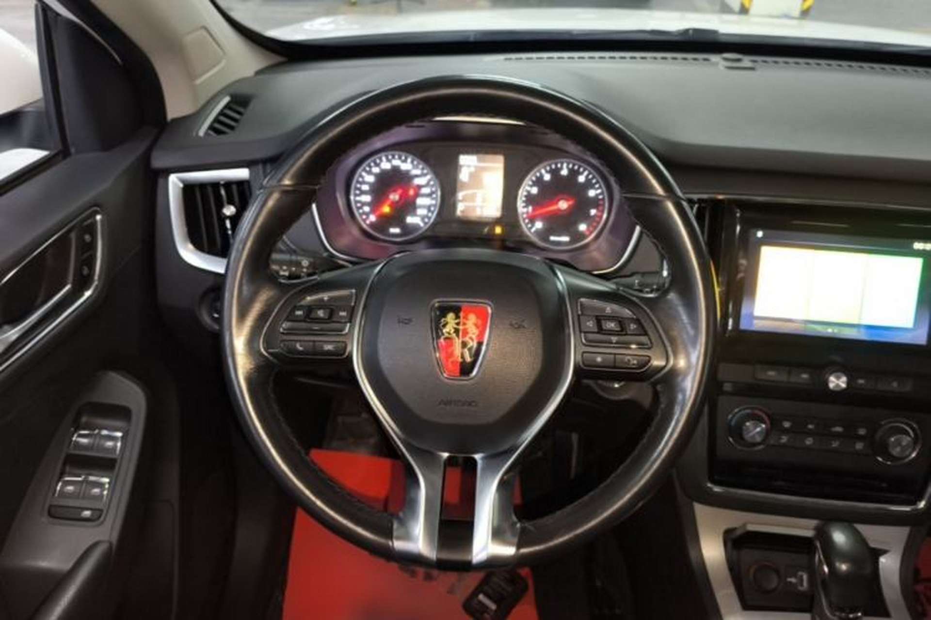 Used Roewe RX5 2016 20T Two-Wheel Drive Automatic Flagship Edition Steering Wheel