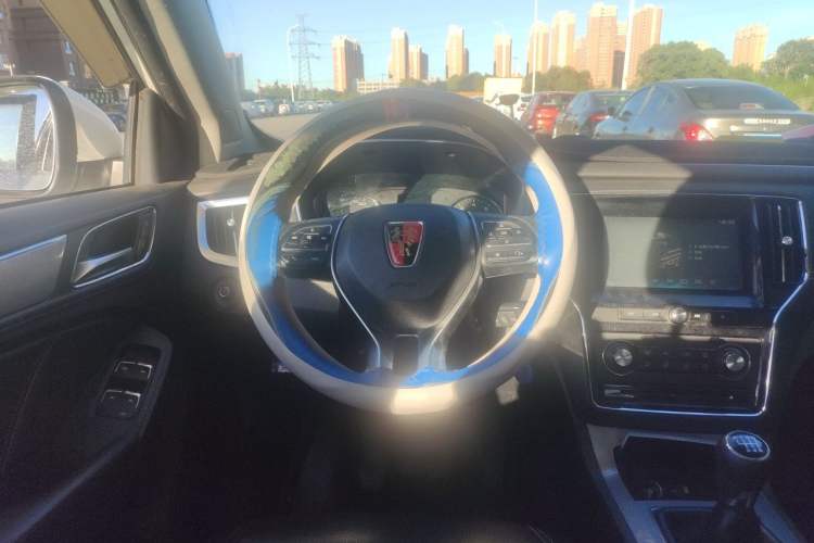 Used Roewe RX5 2016 20T Two-Wheel Drive Manual Flagship Edition Steering Wheel