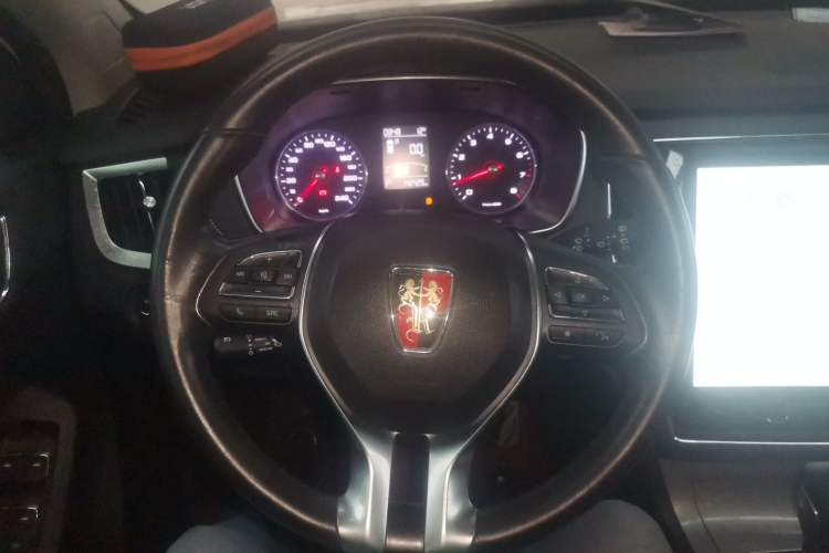 Used Roewe RX5 2016 20T Two-Wheel Drive Automatic Internet Smart Edition Steering Wheel