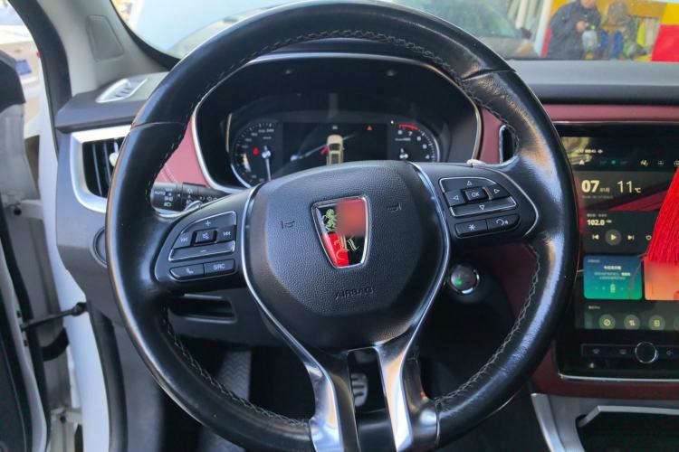 Used Roewe RX5 2016 30T Four-Wheel Drive Automatic Internet Smart Luxury Edition Steering Wheel