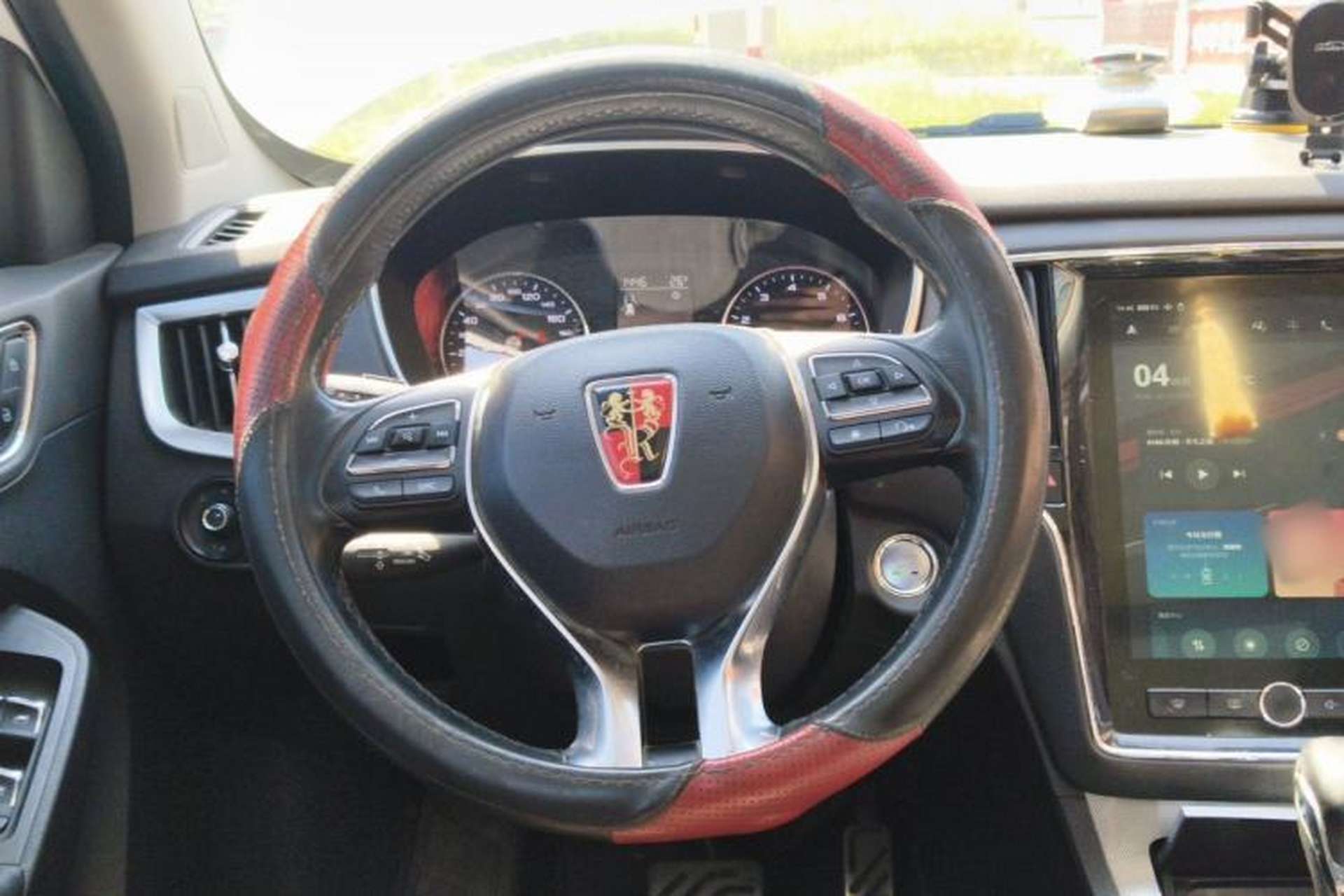 Used Roewe RX5 2016 20T Two-Wheel Drive Automatic Internet Smart Edition Steering Wheel