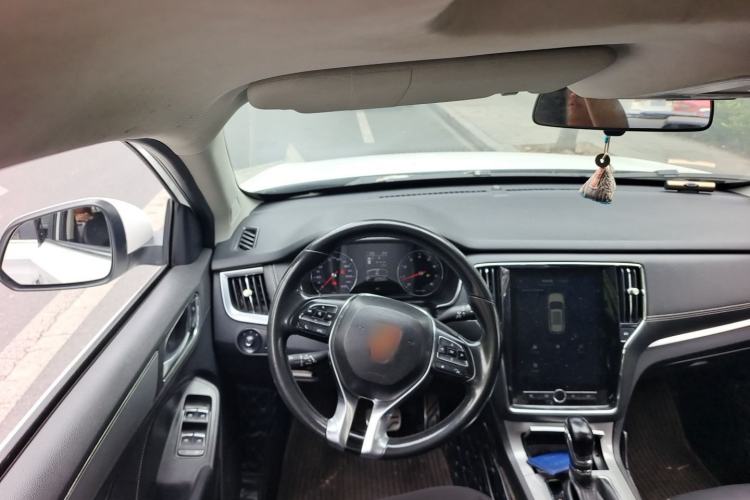 Used Roewe RX5 2016 20T Two-Wheel Drive Automatic Internet Smart Edition Steering Wheel