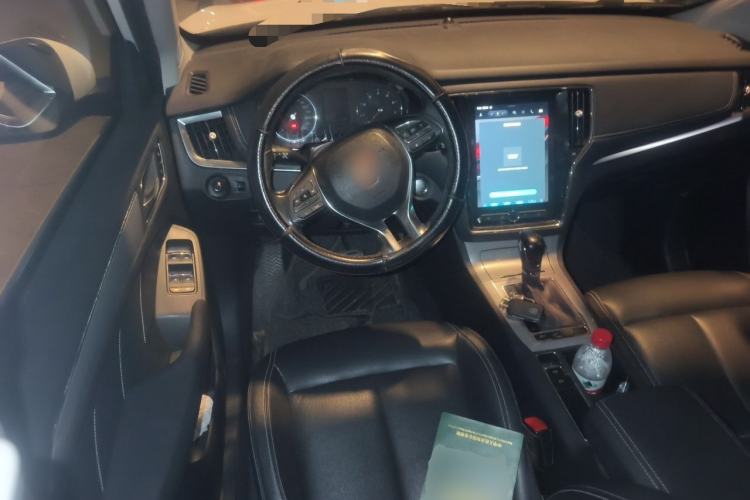 Used Roewe RX5 2016 20T Two-Wheel Drive Automatic Internet Smart Edition Steering Wheel