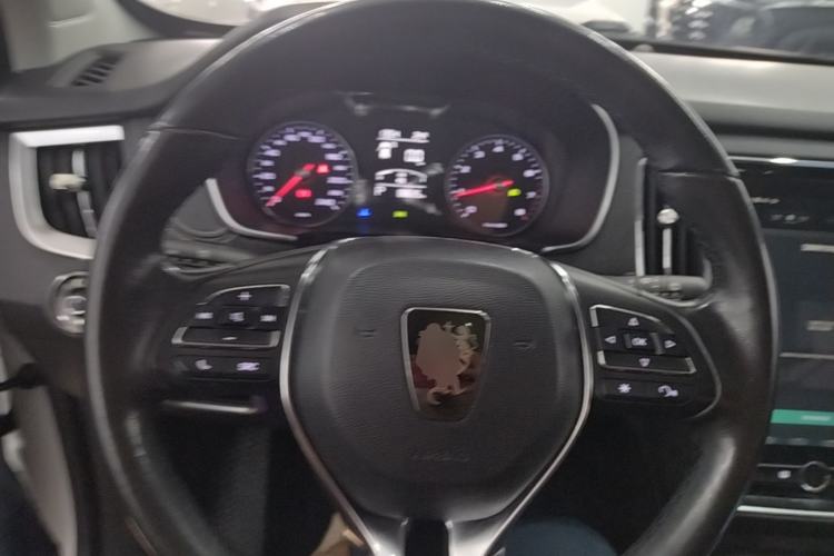 Used Roewe RX5 2016 20T Two-Wheel Drive Automatic Internet Smart Edition Steering Wheel
