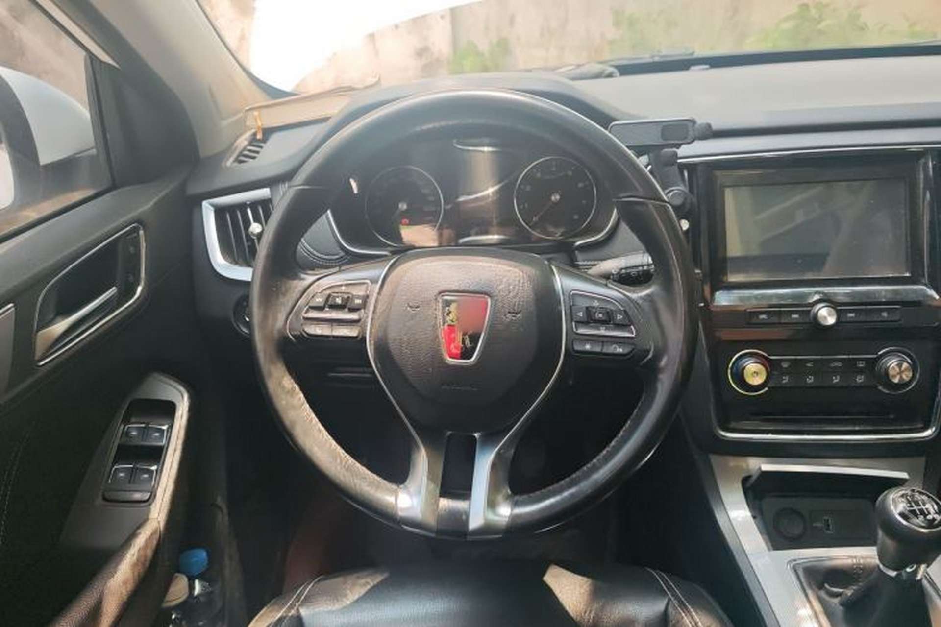 Used Roewe RX5 2016 20T Two-Wheel Drive Manual Flagship Edition Steering Wheel