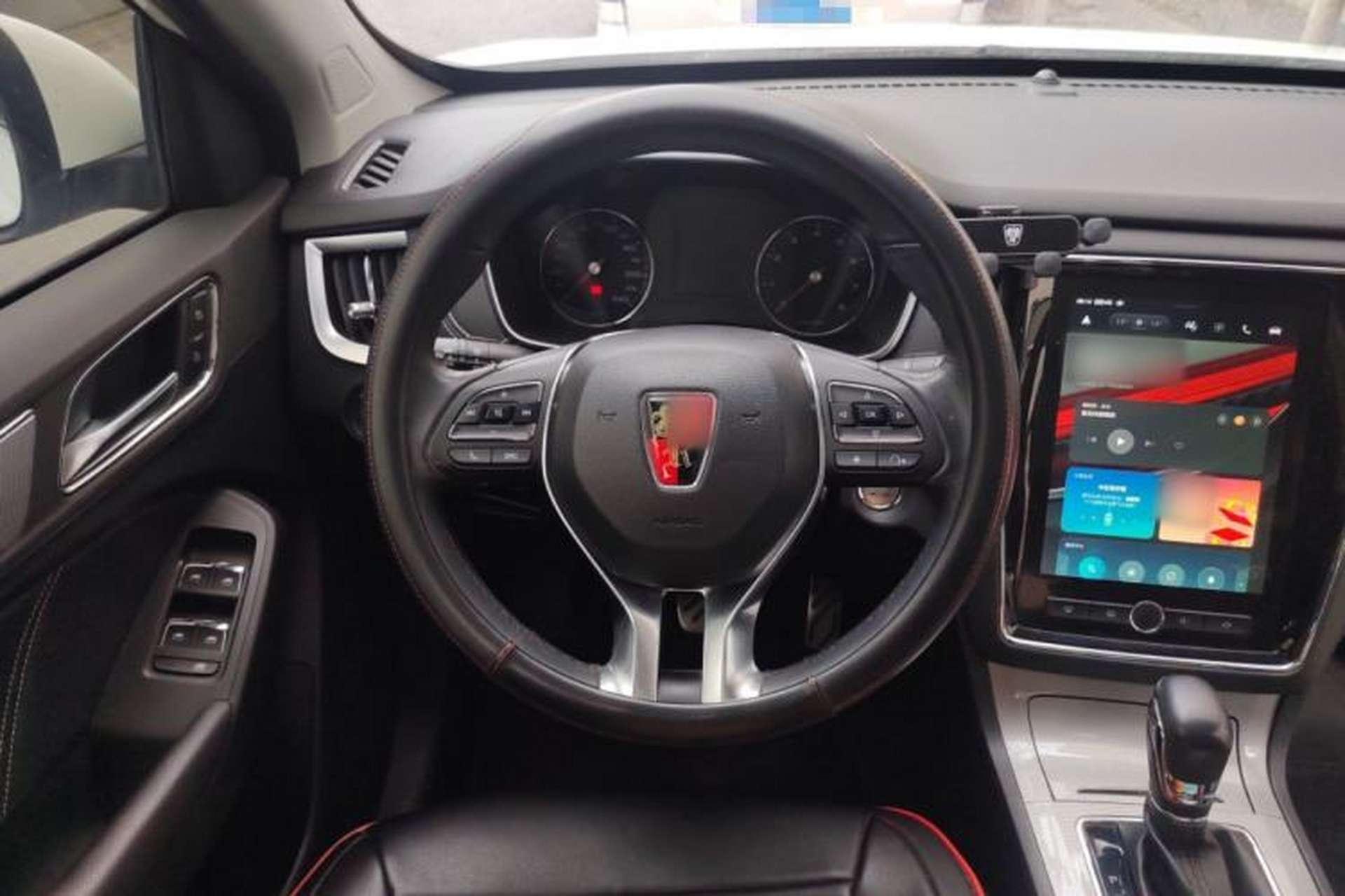 Used Roewe RX5 2016 20T Two-Wheel Drive Automatic Internet Smart Edition Steering Wheel