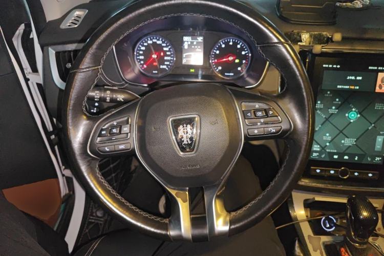 Used Roewe RX5 2016 20T Two-Wheel Drive Automatic Internet Smart Edition Steering Wheel