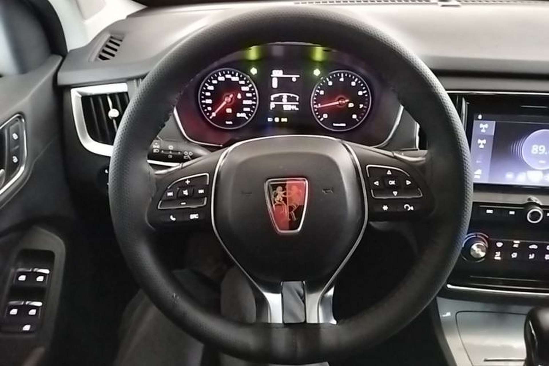 Used Roewe RX5 2016 20T Two-Wheel Drive Automatic Luxury Edition Steering Wheel